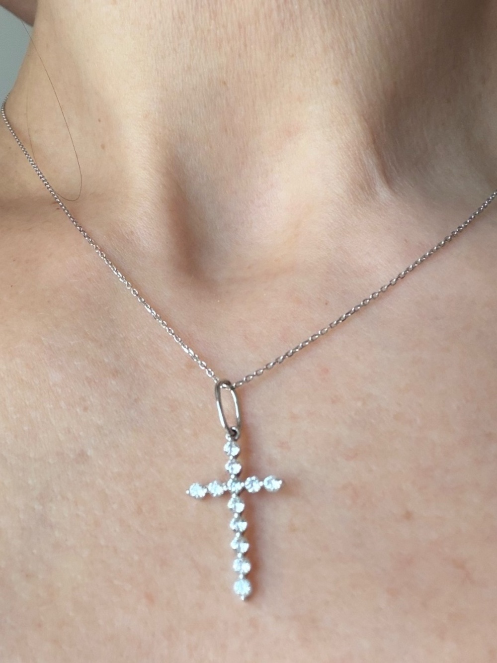 14k Gold Diamond Cross Pendant Necklace